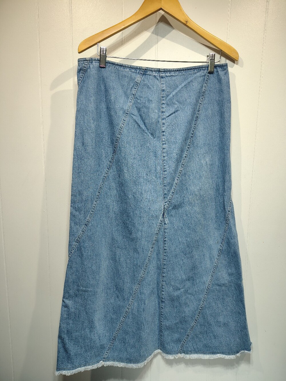 Vintage Liz Claiborne Y2K Denim Maxi Skirt Distressed Hem Size 12